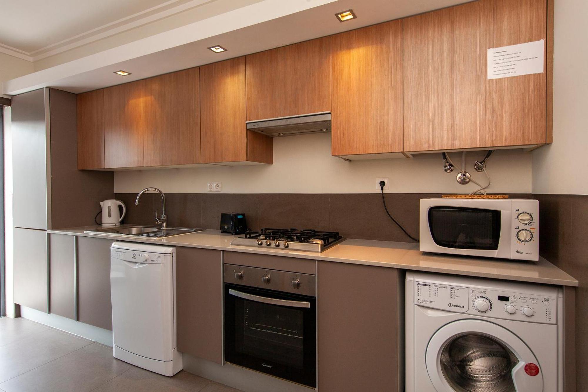 Apartamento B04 - Luxury 2 Bed W Terrace Pool *